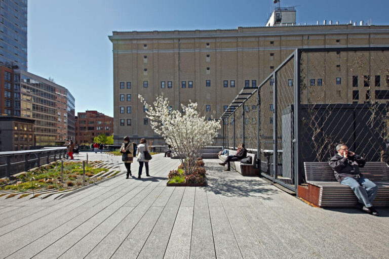 Elevated Outdoor Parks Bring Nature to the Concrete Jungle